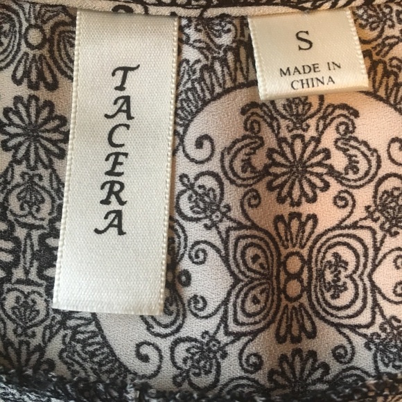 Zipper Mandala Blouse - Picture 7 of 8